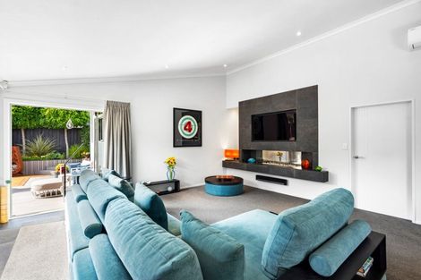 Photo of property in 30 Iona Road, Havelock North, 4130