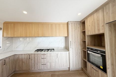 Photo of property in 7a Marco Place, Highland Park, Auckland, 2010