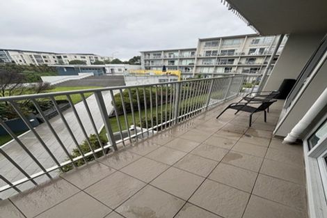 Photo of property in Shoal Haven Apartments, 201b/130 Anzac Street, Takapuna, Auckland, 0622