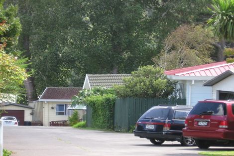 Photo of property in 40 Ranch Avenue, Beach Haven, Auckland, 0626