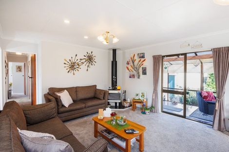 Photo of property in 3 Waltham Court, Cloverlea, Palmerston North, 4412
