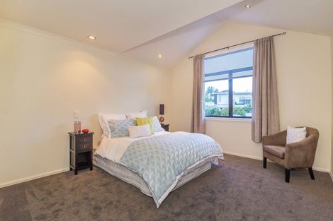 Photo of property in 49 Arahiwi Grove, Tirohanga, Lower Hutt, 5010