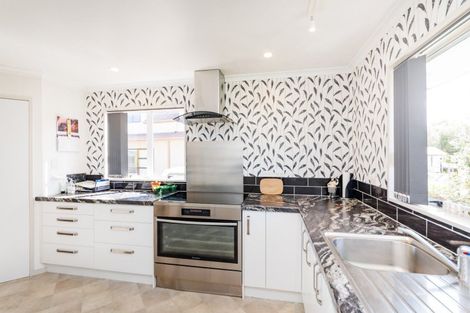 Photo of property in 19 Willowbank Crescent, Feilding, 4702