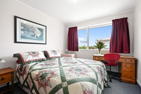 Photo of property in 16 Thode Place, Nawton, Hamilton, 3200