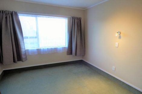 Photo of property in 17a Edgewater Parade, Waiuku, 2123