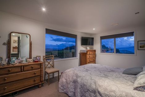 Photo of property in 4 Tironui Place, Whitianga, 3510