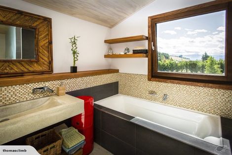 Photo of property in 11 Patrick's Way, Hawea Flat, Wanaka, 9382