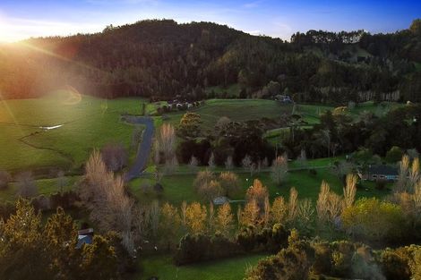 Photo of property in 388 Pine Valley Road, Dairy Flat, Silverdale, 0992