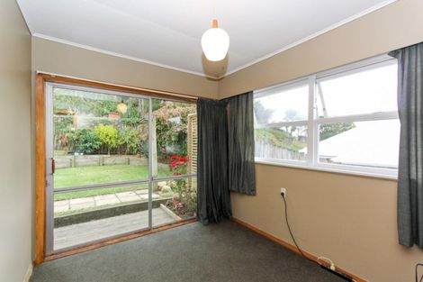 Photo of property in 32 Clawton Street, Westown, New Plymouth, 4310