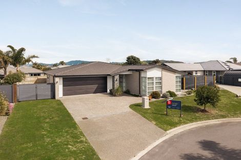 Photo of property in 15 Selliera Place, Papamoa Beach, Papamoa, 3118