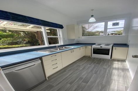 Photo of property in 28 Delhi Crescent, Khandallah, Wellington, 6035