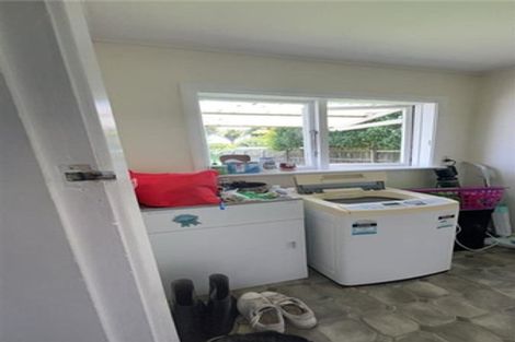 Photo of property in 82-84 Queen Street, Westport, 7825