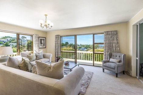 Photo of property in 2/33 Parr Terrace, Castor Bay, Auckland, 0620