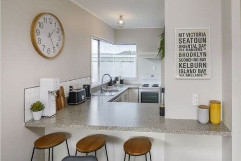 Photo of property in 102 Roberts Line, Kelvin Grove, Palmerston North, 4414