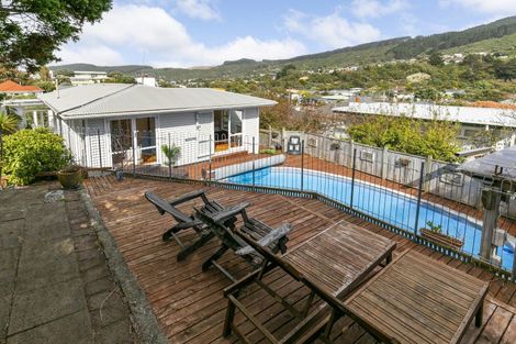 Photo of property in 21 Mclellan Street, Tawa, Wellington, 5028