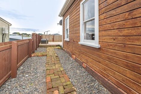 Photo of property in 23 Ruapehu Street, Castlecliff, Whanganui, 4501