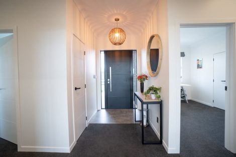 Photo of property in 30 Westwood Drive, Aokautere, Palmerston North, 4471