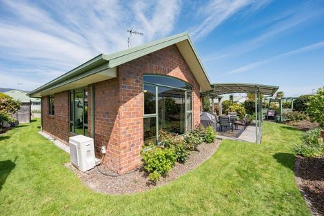 Photo of property in 2 Fell Place, Stoke, Nelson, 7011