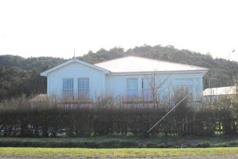 Photo of property in 1 Harper Street, Blackball, 7804