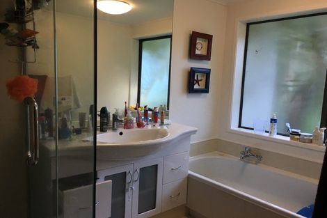 Photo of property in 18 Greenbank Drive, St Johns, Auckland, 1072