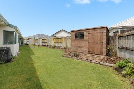 Photo of property in 4 Burnt Oak Drive, Pyes Pa, Tauranga, 3112