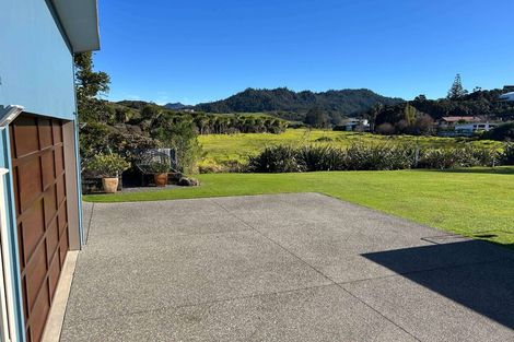 Photo of property in 109 Ocean Beach Road, Tairua, 3508