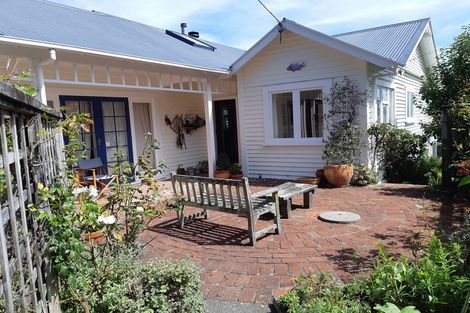 Photo of property in 6 Manuka Terrace, Eastbourne, Lower Hutt, 5013