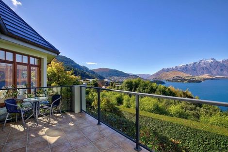 Photo of property in 4 Vanguard Lane, Fernhill, Queenstown, 9300