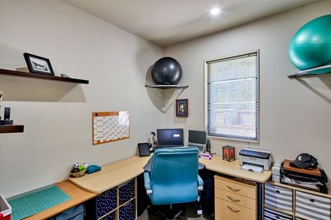 Photo of property in 69 Kaitangata Crescent, Kelson, Lower Hutt, 5010