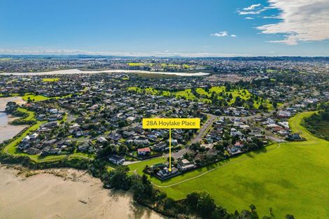 Photo of property in 28a Hoylake Place, Wattle Downs, Auckland, 2103