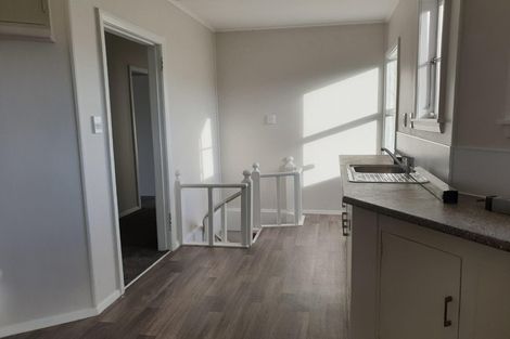 Photo of property in 6 Stephen Street, Tawa, Wellington, 5028