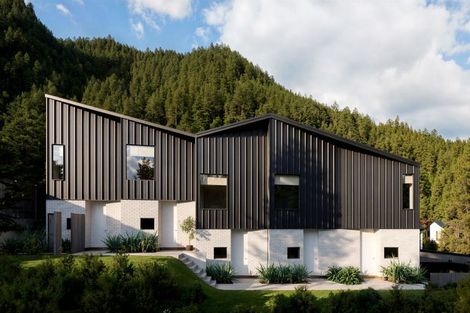 Photo of property in 32 Fryer Street, Queenstown, 9300