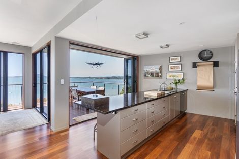 Photo of property in 67 Harbour View Road, Omokoroa, 3114