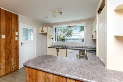 Photo of property in 19 Rospeath Crescent, Spotswood, New Plymouth, 4310