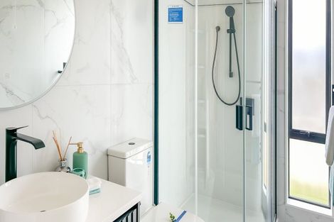 Photo of property in 2 Hayley Court, Wainui, Silverdale, 0992