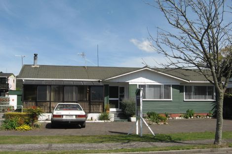 Photo of property in 23 Barron Crescent, Fenton Park, Rotorua, 3010