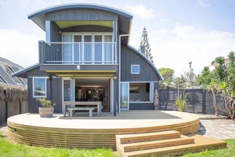 Photo of property in 13 Rodney Avenue, Te Horo Beach, Otaki, 5581