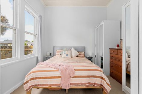 Photo of property in 1a Mahana Road, St Andrews, Hamilton, 3200