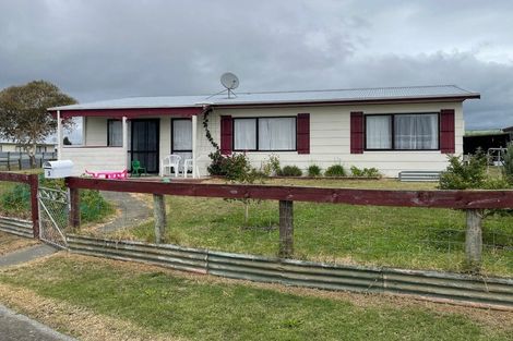 Photo of property in 3 Holmes Place, Flaxmere, Hastings, 4120