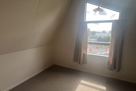 Photo of property in 2/494 Ferguson Street, Palmerston North, 4410