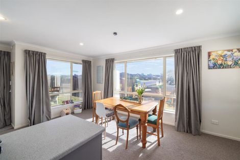 Photo of property in 25 Walnut Way, Rangiora, 7400