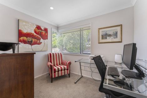 Photo of property in 6 Cameron Drive, Acacia Bay, Taupo, 3385