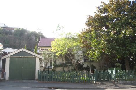 Photo of property in 37 Milton Road, Bluff Hill, Napier, 4110