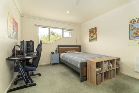 Photo of property in 5 Radstock Grove, Churton Park, Wellington, 6037