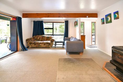 Photo of property in 335 Kanohi Road, Kaukapakapa, 0873