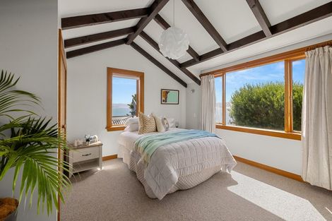 Photo of property in 1 Rangiuru Road, Mahina Bay, Lower Hutt, 5013