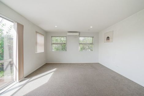 Photo of property in 16 Fay Close, Wiri, Auckland, 2104