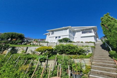 Photo of property in 50a The Parade, Island Bay, Wellington, 6023