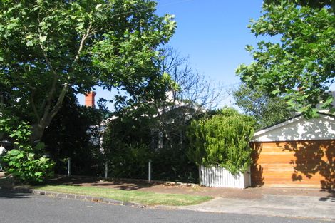 Photo of property in 14 Herne Bay Road, Herne Bay, Auckland, 1011