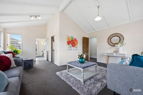 Photo of property in 15a Naenae Road, Naenae, Lower Hutt, 5011